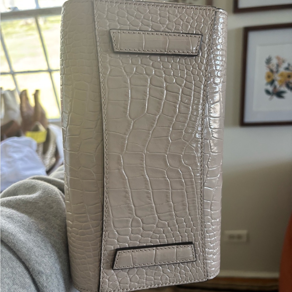 GIVENCHY Antigona Grey Leather Croc Handbag (w/strap and storage bag) - Picture 5 of 6
